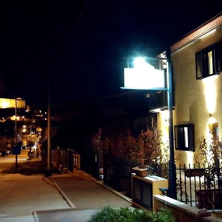 Inn La Dimora Di Federico 2*